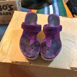 Suede UGG, women’s sandals